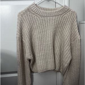 Cropped knitted sweater